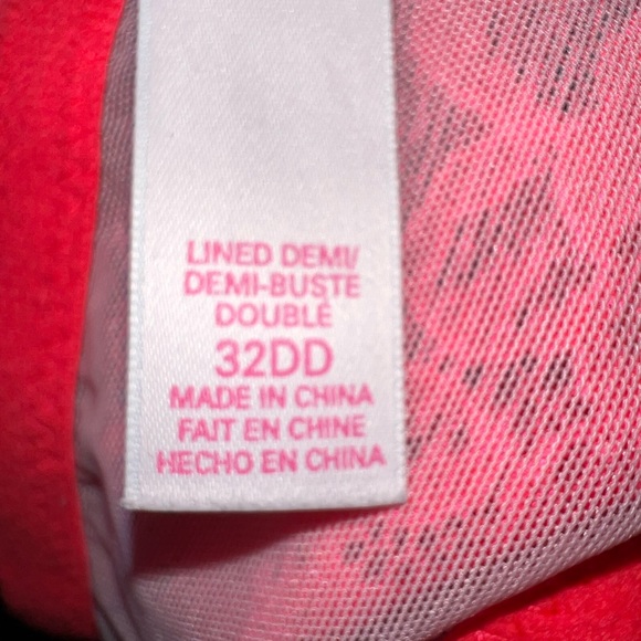 Victoria Secret Lined Demi Bra - Picture 7 of 9